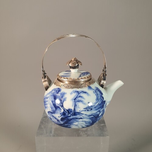 17th century chinese porcelain teapot silver mounted