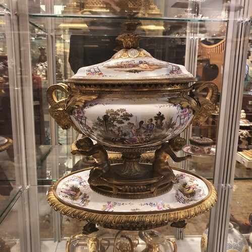 Large porcelain tureen mounted with gilded bronzes (broken)