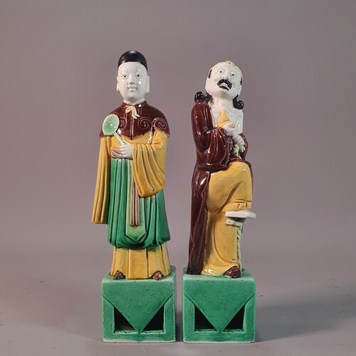 Pair of chinese porcelain figures circa 1900